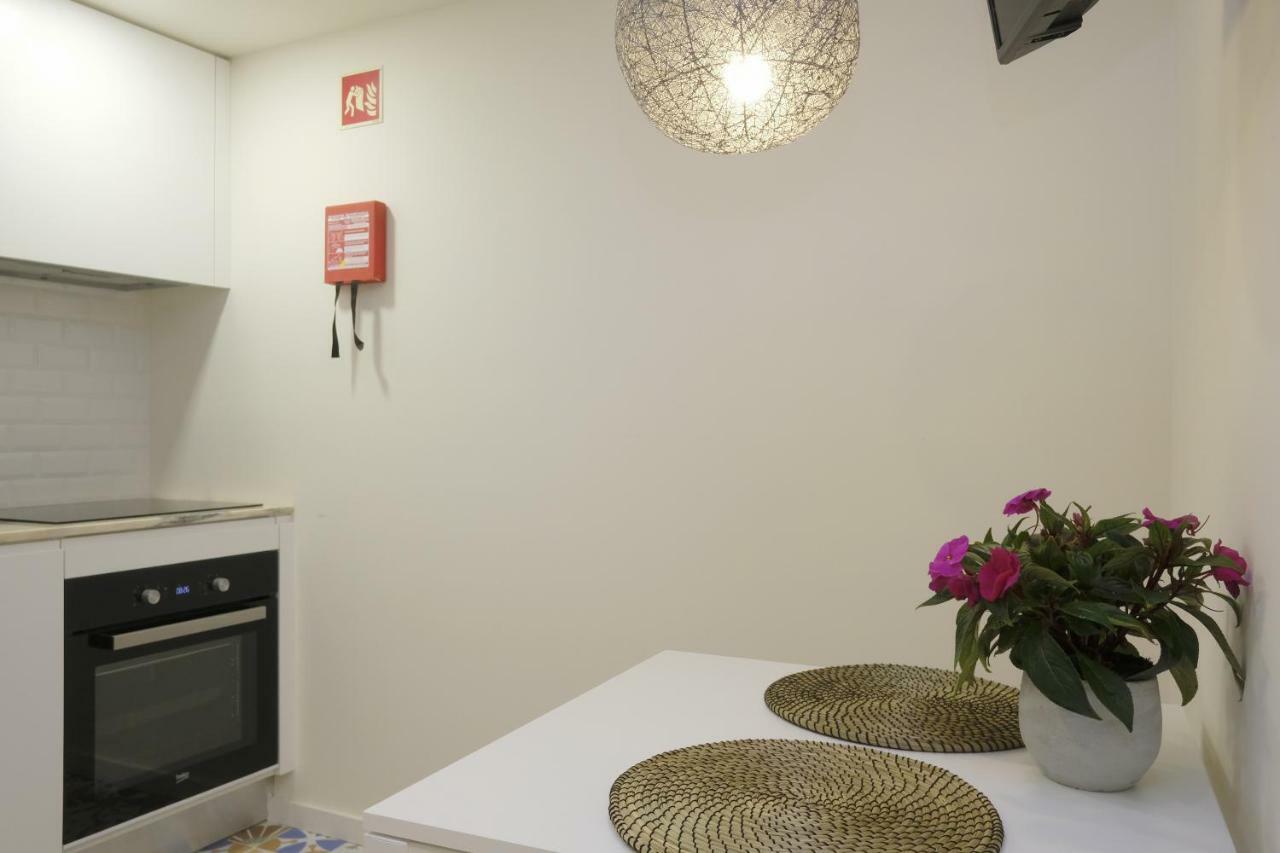 Oporto Wall Apartments Екстер'єр фото